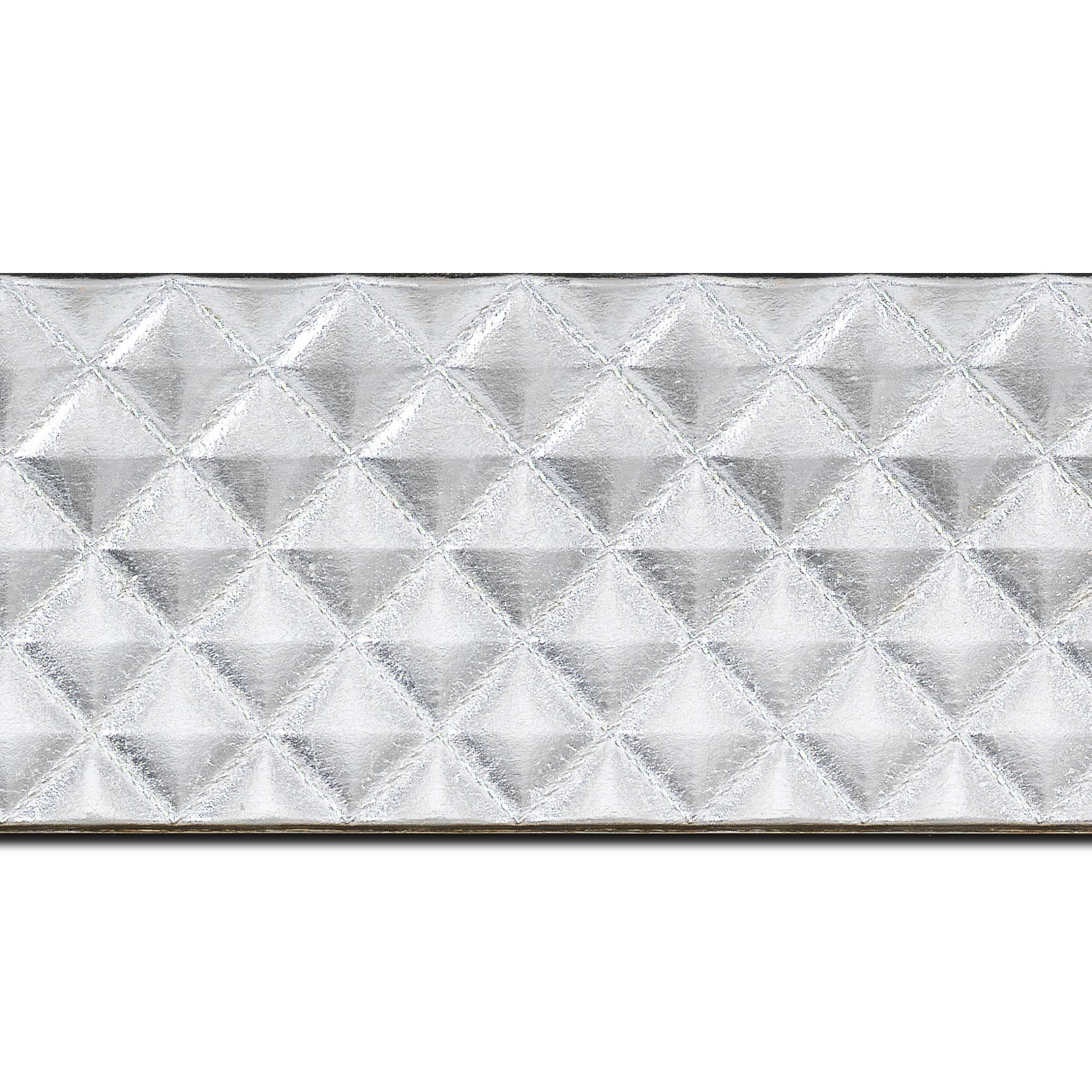 Pack par 12m, bois profil incurvé largeur 8.1cm argent froid effet capitonné(longueur baguette pouvant varier entre 2.40m et 3m selon arrivage des bois)