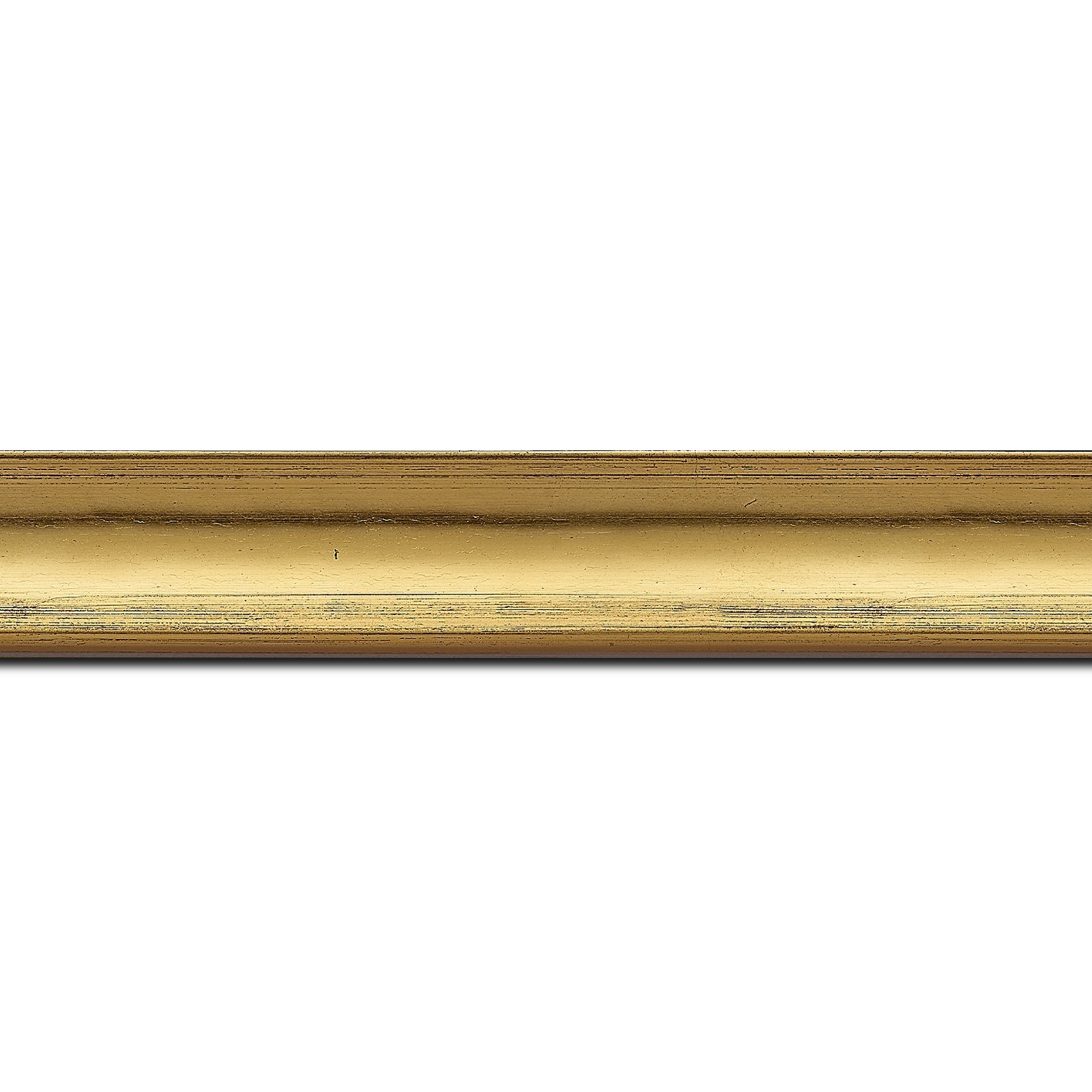 Pack par 12m, bois profil concave largeur 3cm couleur or coté extérieur foncé. finition haut de gamme car dorure à l'eau fait main (longueur baguette pouvant varier entre 2.40m et 3m selon arrivage des bois)
