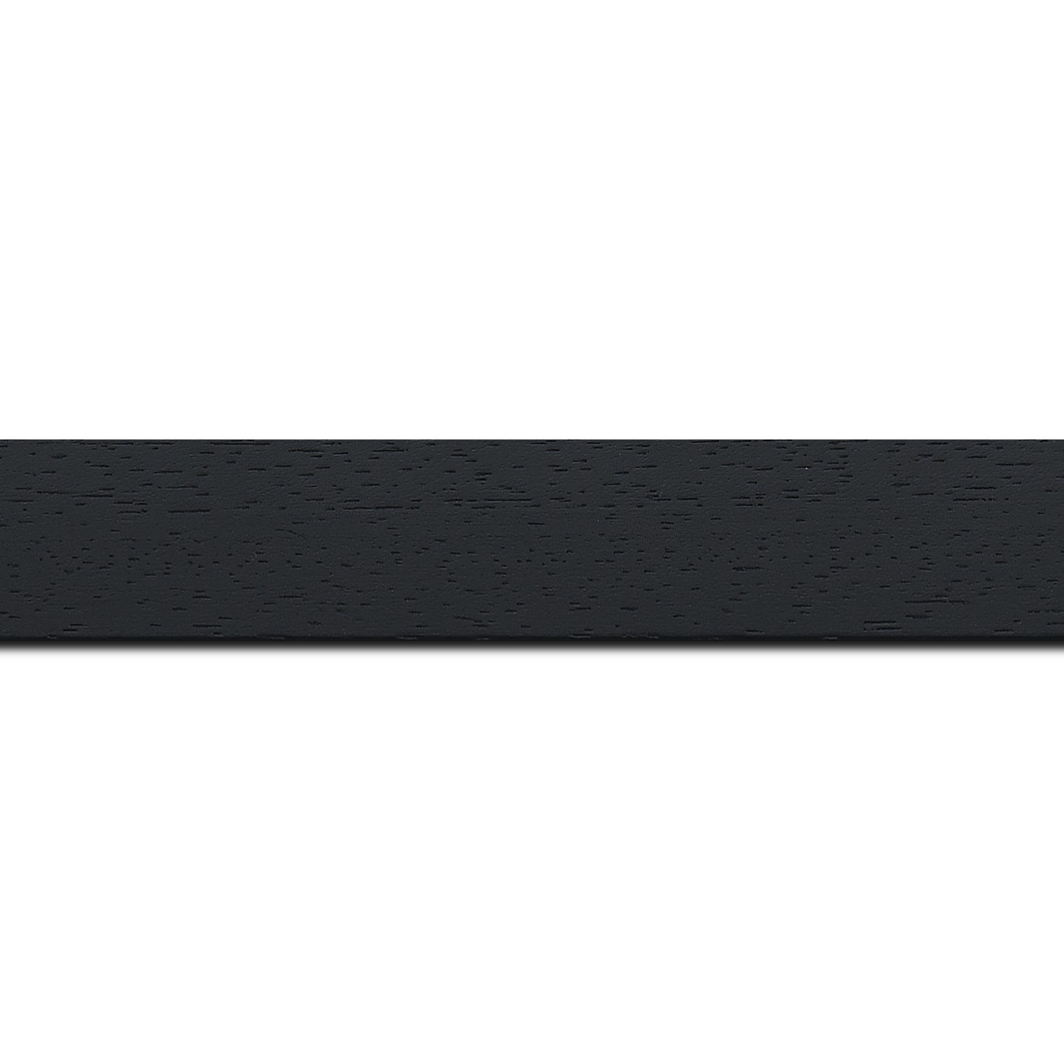Pack par 12m, bois profil plat largeur 3cm couleur noir satiné (longueur baguette pouvant varier entre 2.40m et 3m selon arrivage des bois)