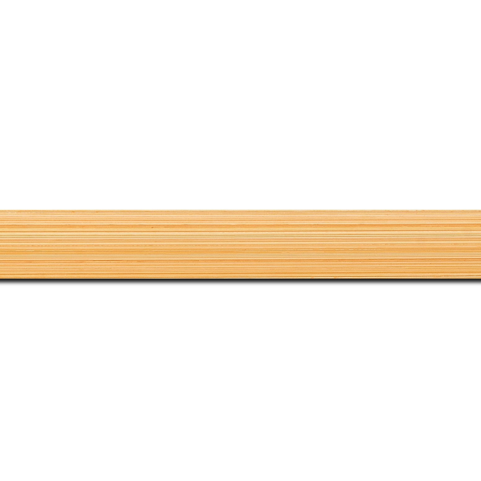 Baguette longueur 1.40m bois profil concave largeur 2.4cm couleur orange effet matière fond blanc