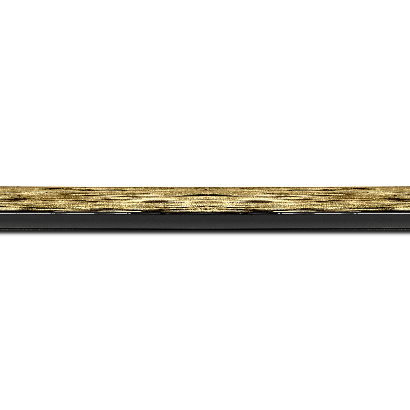 Pack par 12m, bois profil plat largeur 1.6cm couleur or contemporain filet noir en retrait de la face du cadre de 6mm assurant un effet très original (longueur baguette pouvant varier entre 2.40m et 3m selon arrivage des bois)