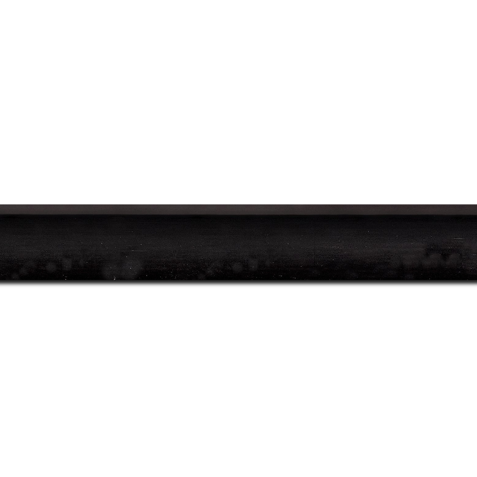 Pack par 12m, bois profil arrondi en pente plongeant largeur 2.4cm couleur noir satiné,veine du bois  apparent (pin)(longueur baguette pouvant varier entre 2.40m et 3m selon arrivage des bois)