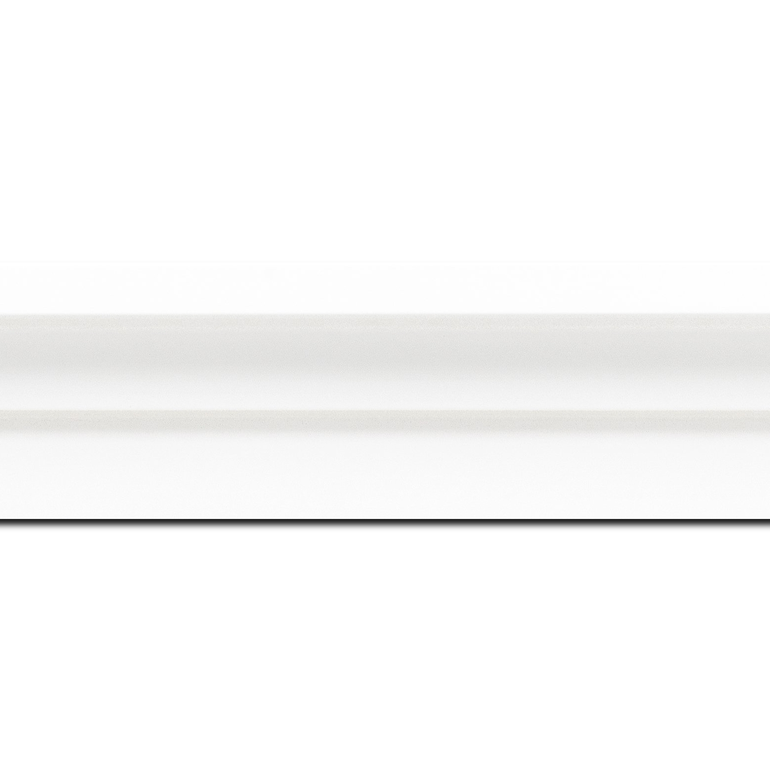 Baguette longueur 1.40m bois caisse américaine profil escalier largeur 4.4cm blanc mat  (spécialement conçu pour les châssis d'une épaisseur jusqu’à 2.5cm )
