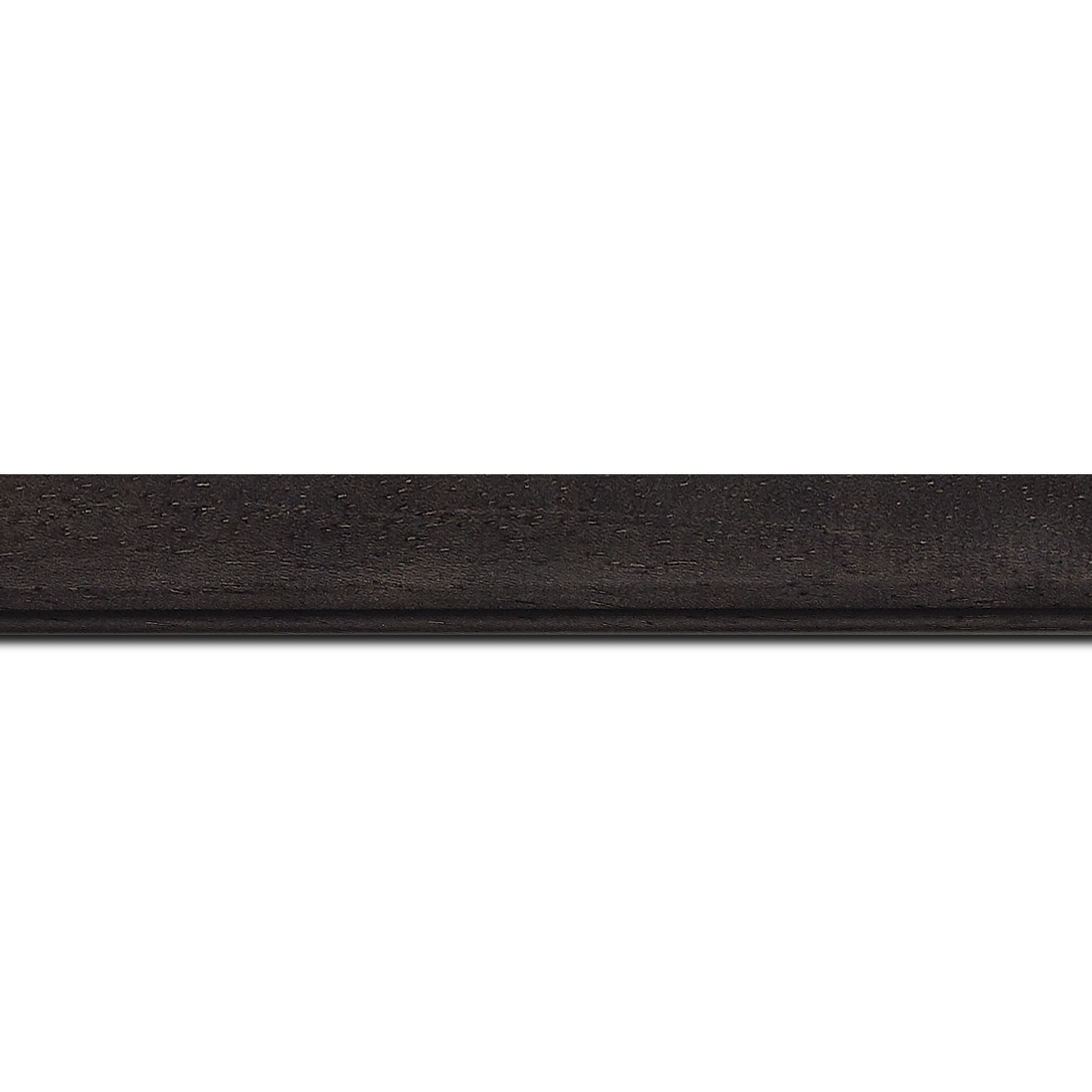 Pack par 12m, bois profil bombé largeur 2.4cm couleur noir anthracite satiné(longueur baguette pouvant varier entre 2.40m et 3m selon arrivage des bois)