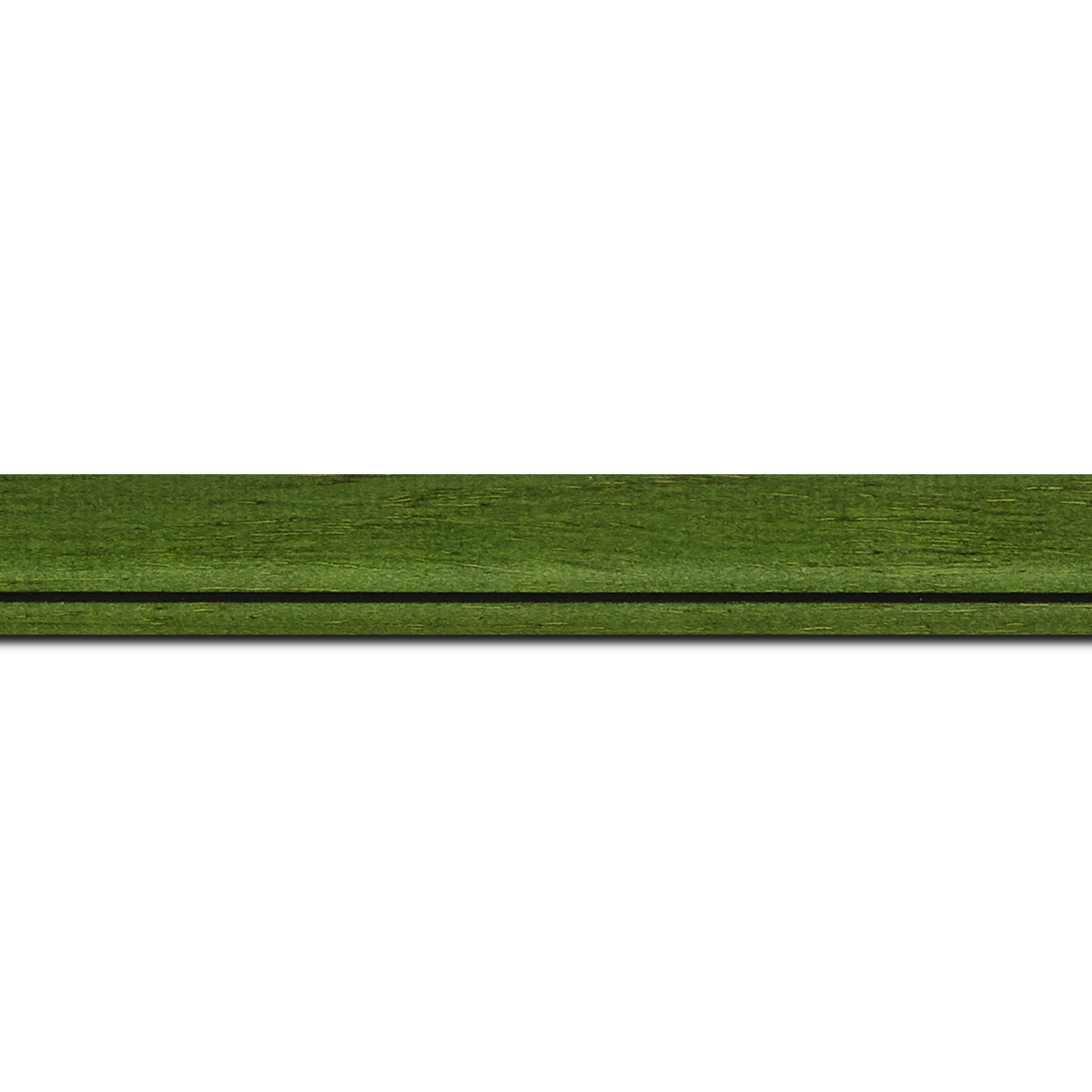 Pack par 12m, bois profil bombé largeur 2.4cm couleur vert sapin satiné filet noir(longueur baguette pouvant varier entre 2.40m et 3m selon arrivage des bois)