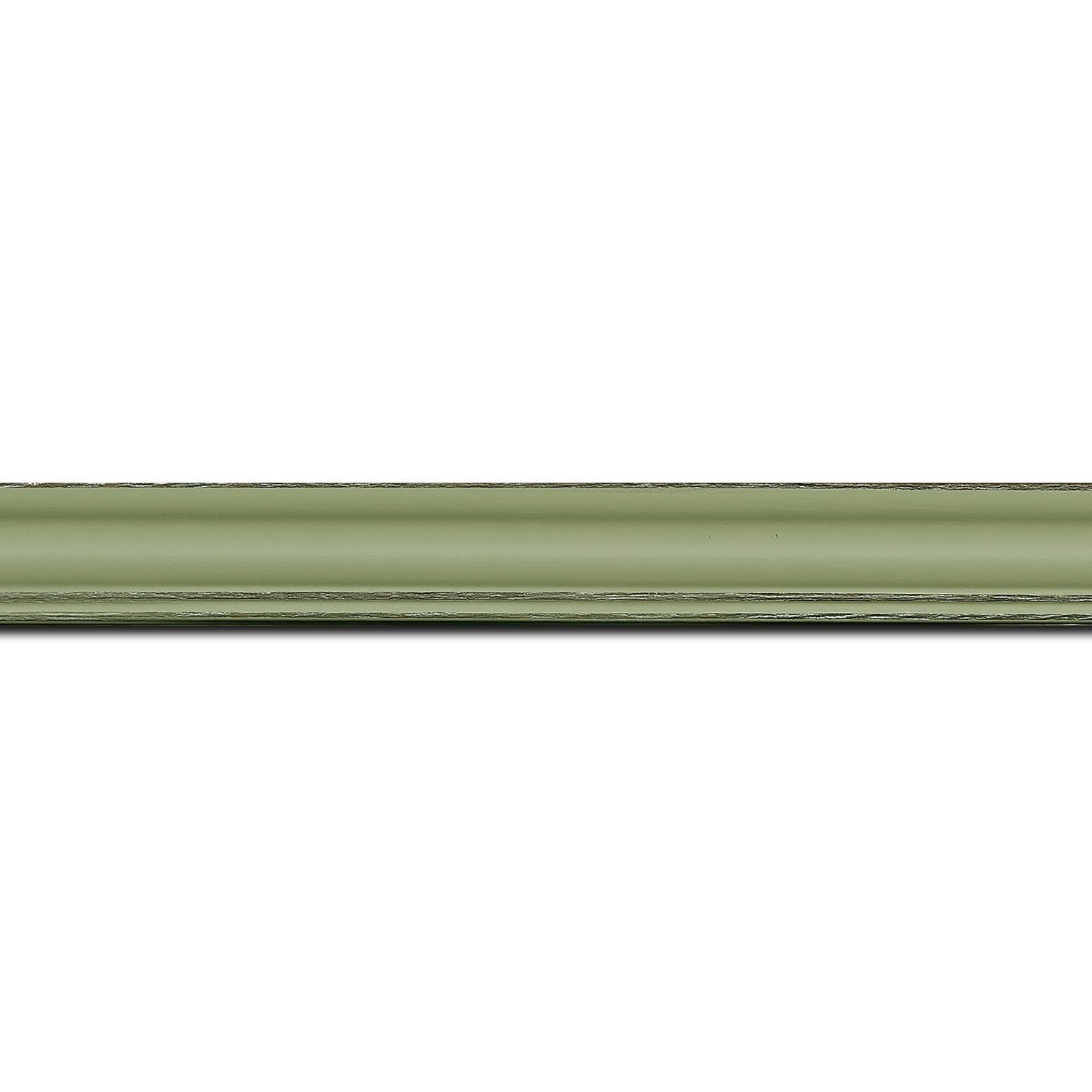 Baguette longueur 1.40m bois profil doucine inversée largeur 2.3cm vert tilleul satiné bord ressuyé