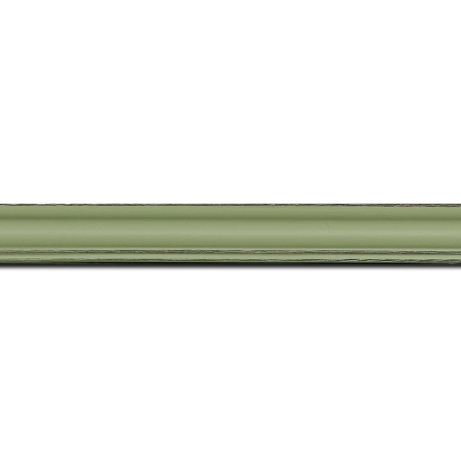 Pack par 12m, bois profil doucine inversée largeur 2.3cm vert tilleul satiné bord ressuyé(longueur baguette pouvant varier entre 2.40m et 3m selon arrivage des bois)