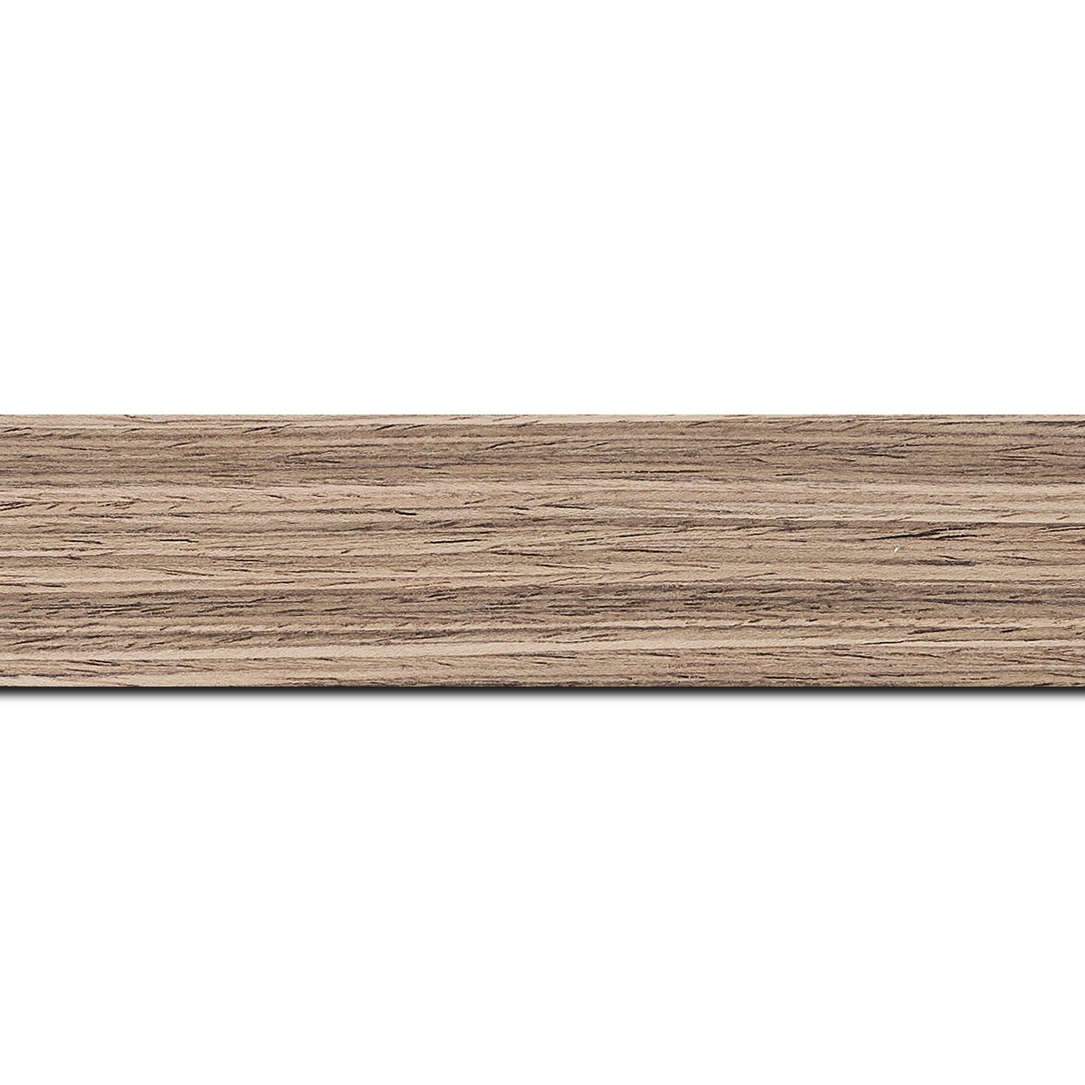 Pack par 12m, bois profil plat largeur 4cm plaquage noyer haut de gamme(longueur baguette pouvant varier entre 2.40m et 3m selon arrivage des bois)