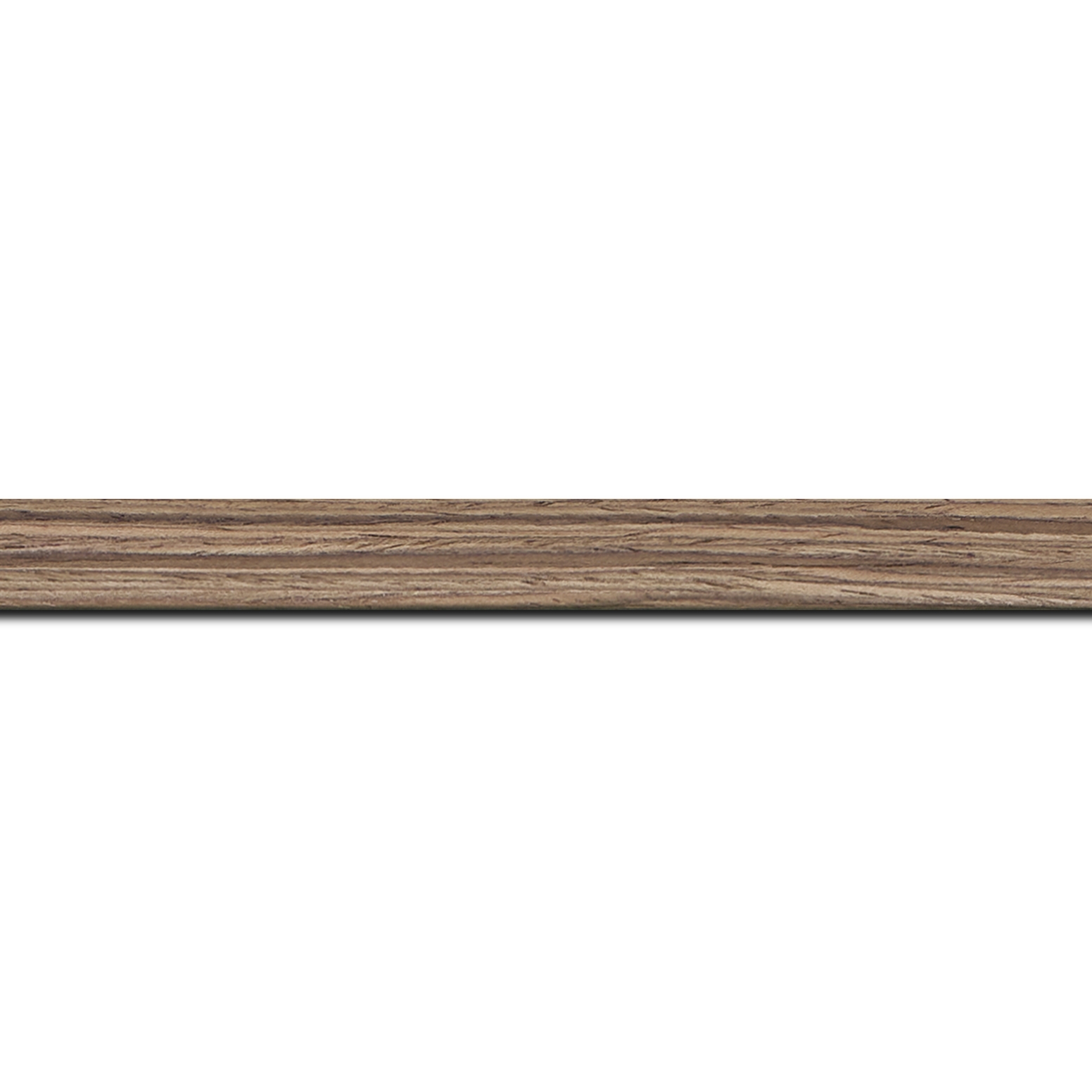 Pack par 12m, bois profil plat largeur 1.5cm  plaquage noyer haut de gamme(longueur baguette pouvant varier entre 2.40m et 3m selon arrivage des bois)