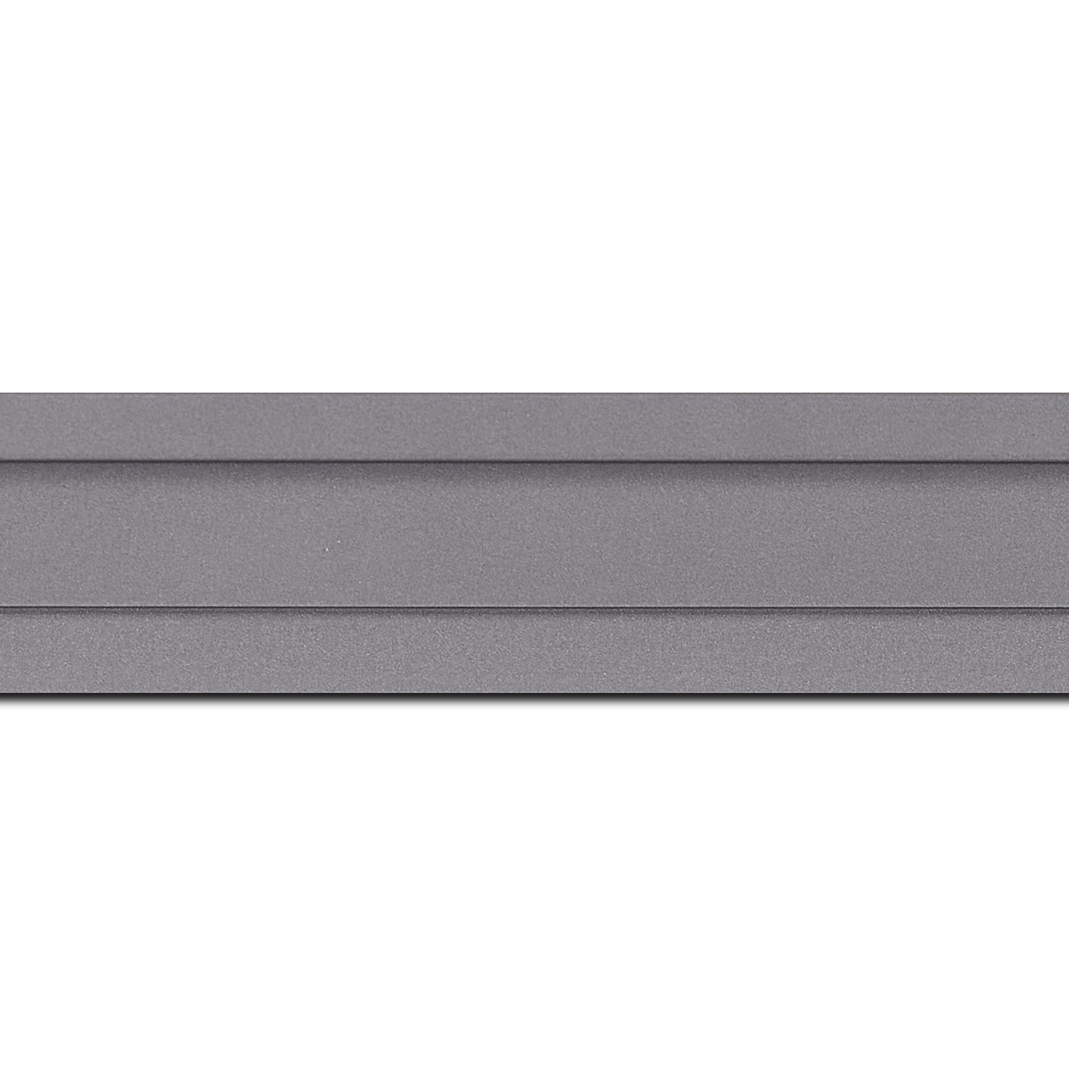 Pack par 12m, bois caisse américaine profil escalier largeur 4.4cm argent satiné contemporain (spécialement conçu pour les châssis d'une épaisseur jusqu’à 2.5cm )(longueur baguette pouvant varier entre 2.40m et 3m selon arrivage des bois)