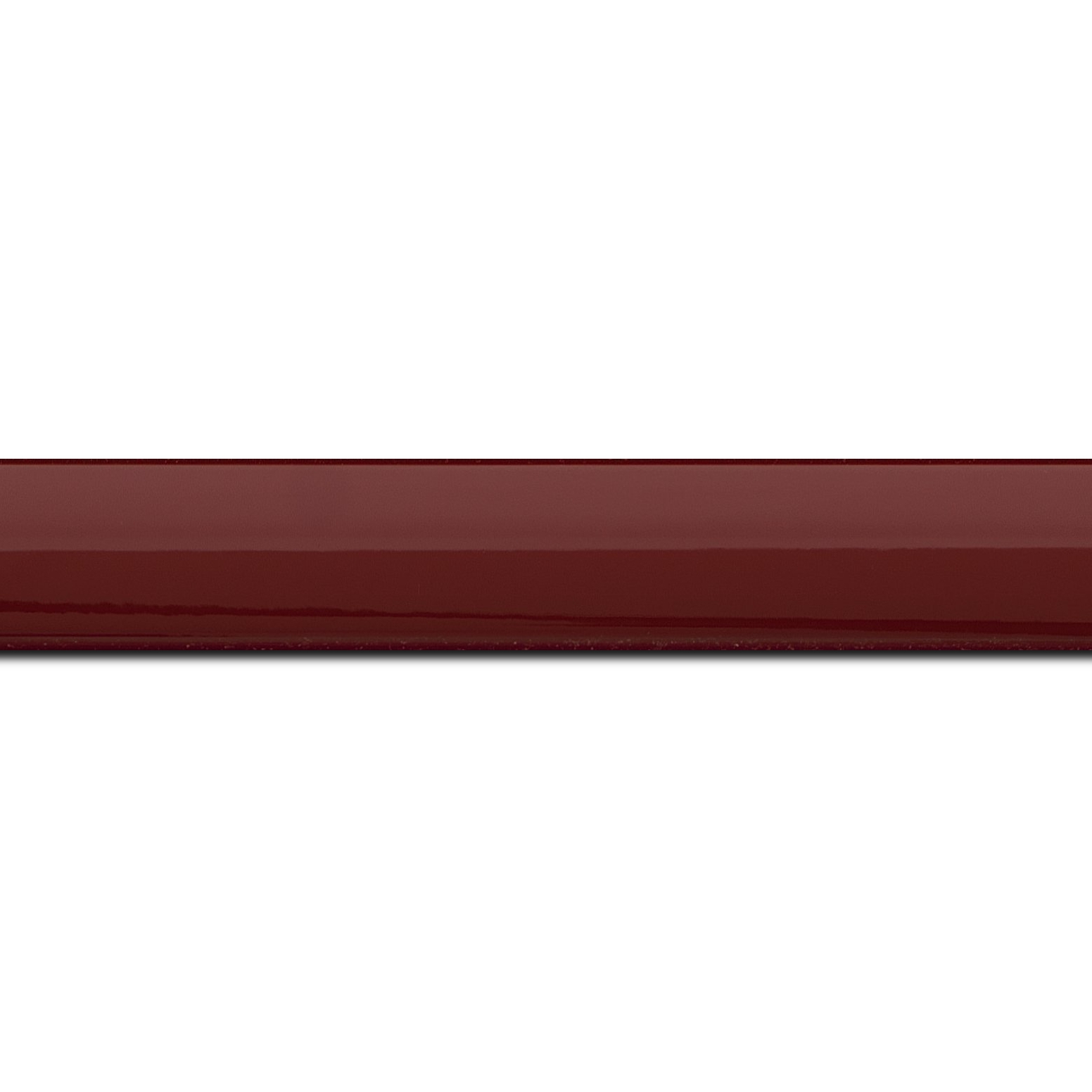 Baguette longueur 1.40m bois profil méplat largeur 2.3cm couleur bordeaux laqué