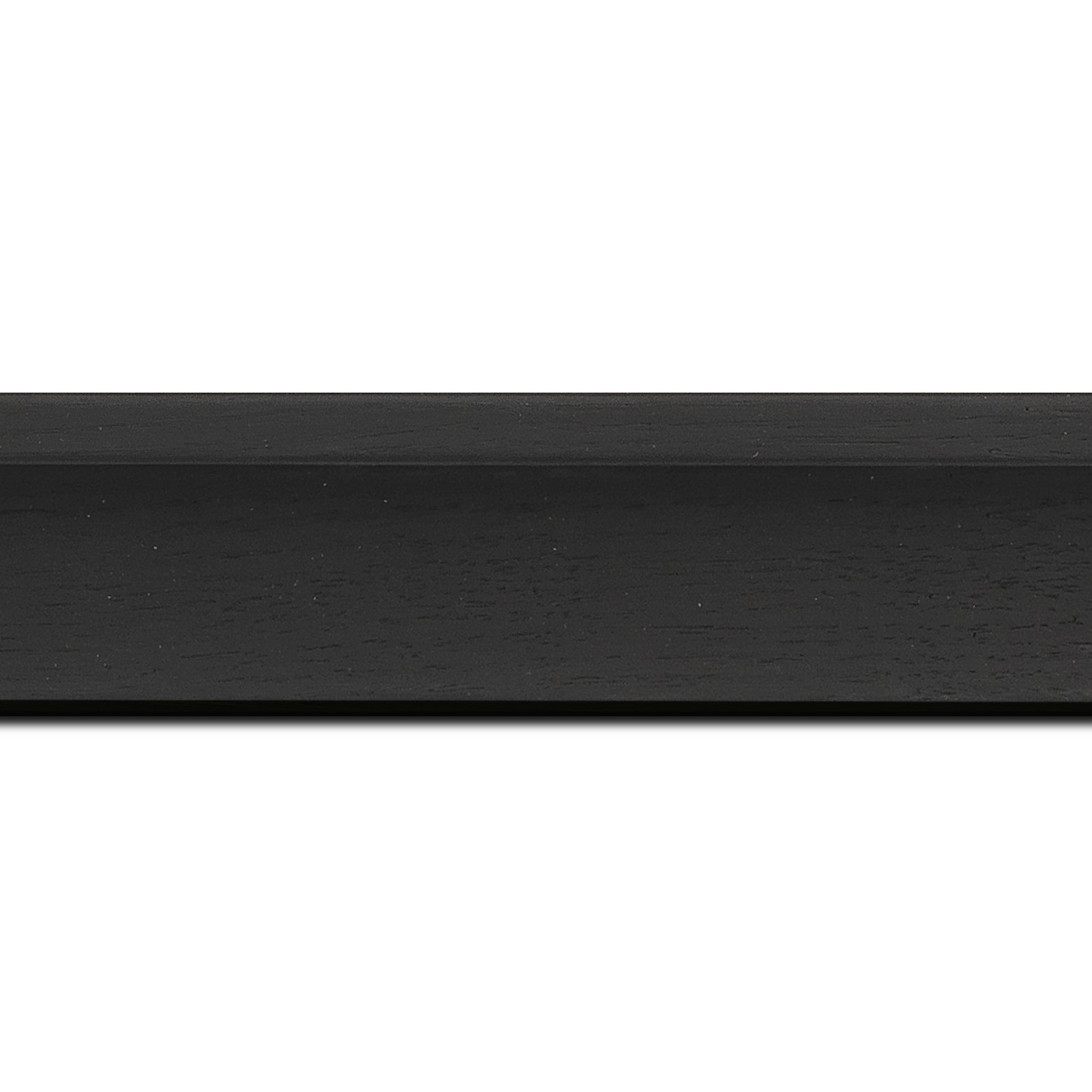 Pack par 12m, bois caisse américaine profil en l largeur 4.5cm placage haut de gamme  chêne teinté noir (spécialement conçu pour les châssis d'une épaisseur jusqu’à 3.5cm ) information complémentaire : il faut renseigner la dimension précise de votre sujet  et l'espace intérieur entre la toile et le cadre sera de 1.5cm (longueur baguette pouvant varier entre 2.40m et 3m selon arrivage des bois)