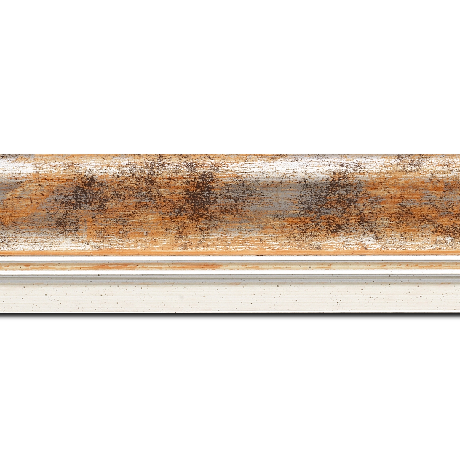Baguette longueur 1.40m bois profil incurvé largeur 5.7cm de couleur orange fond argent marie louise blanche mouchetée filet argent intégré