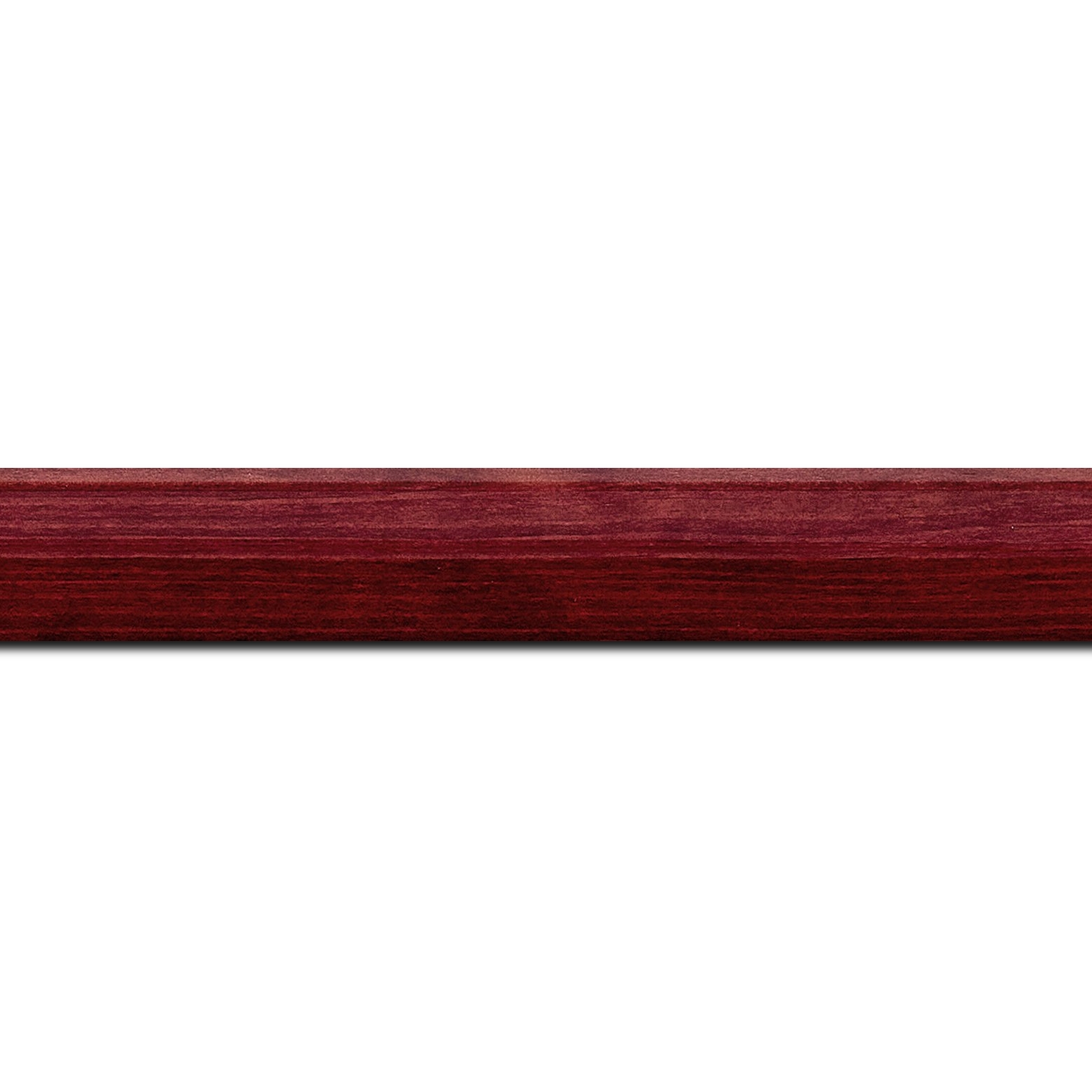 Baguette longueur 1.40m bois profil arrondi en pente plongeant largeur 2.4cm couleur bordeaux finition vernis brillant,veine du bois  apparent (pin) ,