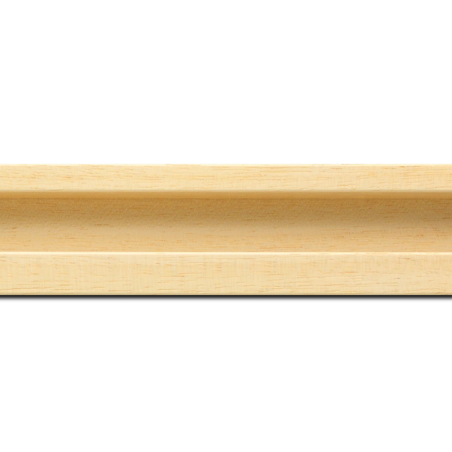 Baguette longueur 1.40m bois caisse américaine largeur 4.5cm naturel spécialement conçu pour les supports papier nécessitant une protection et un isorel assurant le maintien de l'ensemble : le sujet se met à l'intérieur du cadre, profil en u ( sans vernis , peut être peint...) profil en u