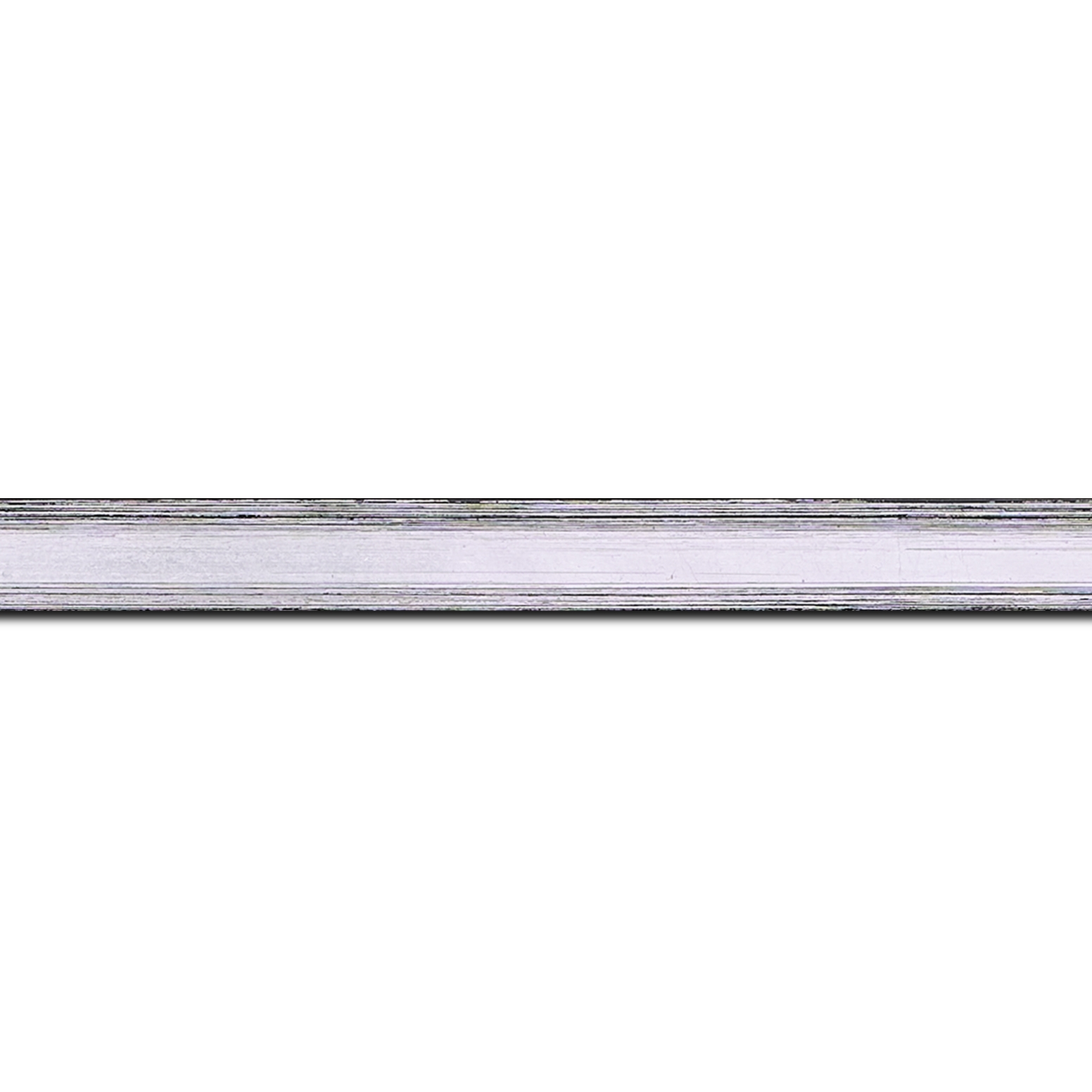 Baguette longueur 1.40m bois profil plat en pente largeur 1.4cm couleur argent coté extérieur foncé. finition haut de gamme car dorure à l'eau fait main