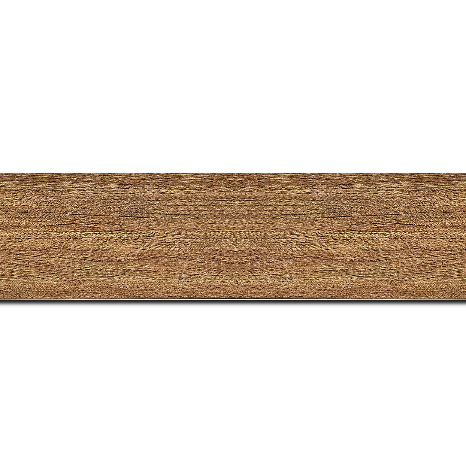 Pack par 12m, bois profil plat largeur 4.2cm décor bois chêne doré(longueur baguette pouvant varier entre 2.40m et 3m selon arrivage des bois)