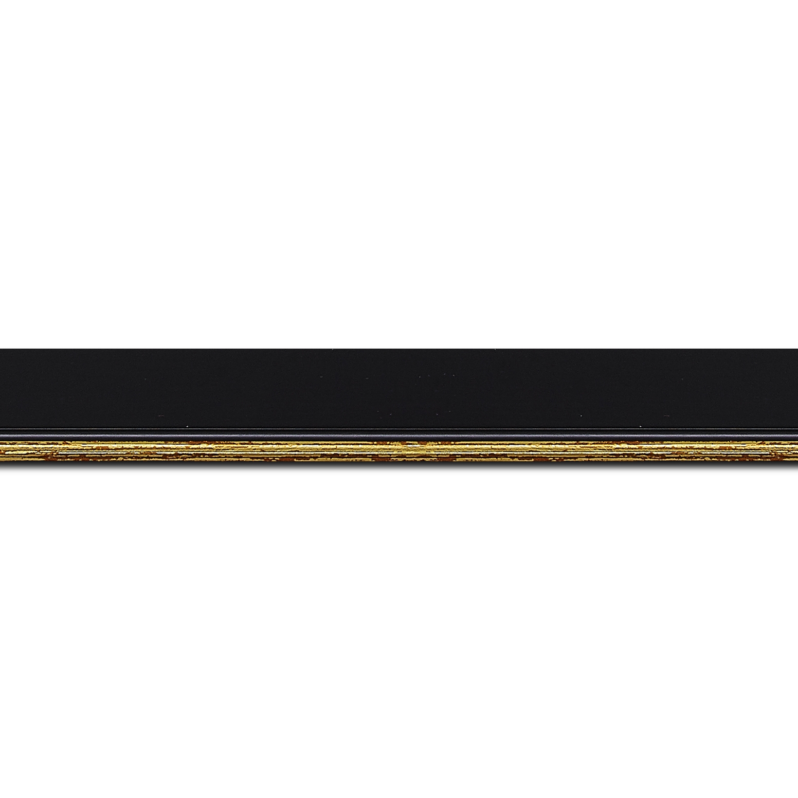 Pack par 12m, bois profil plat largeur 2.5cm couleur noir finition pore bouché filet or (longueur baguette pouvant varier entre 2.40m et 3m selon arrivage des bois)