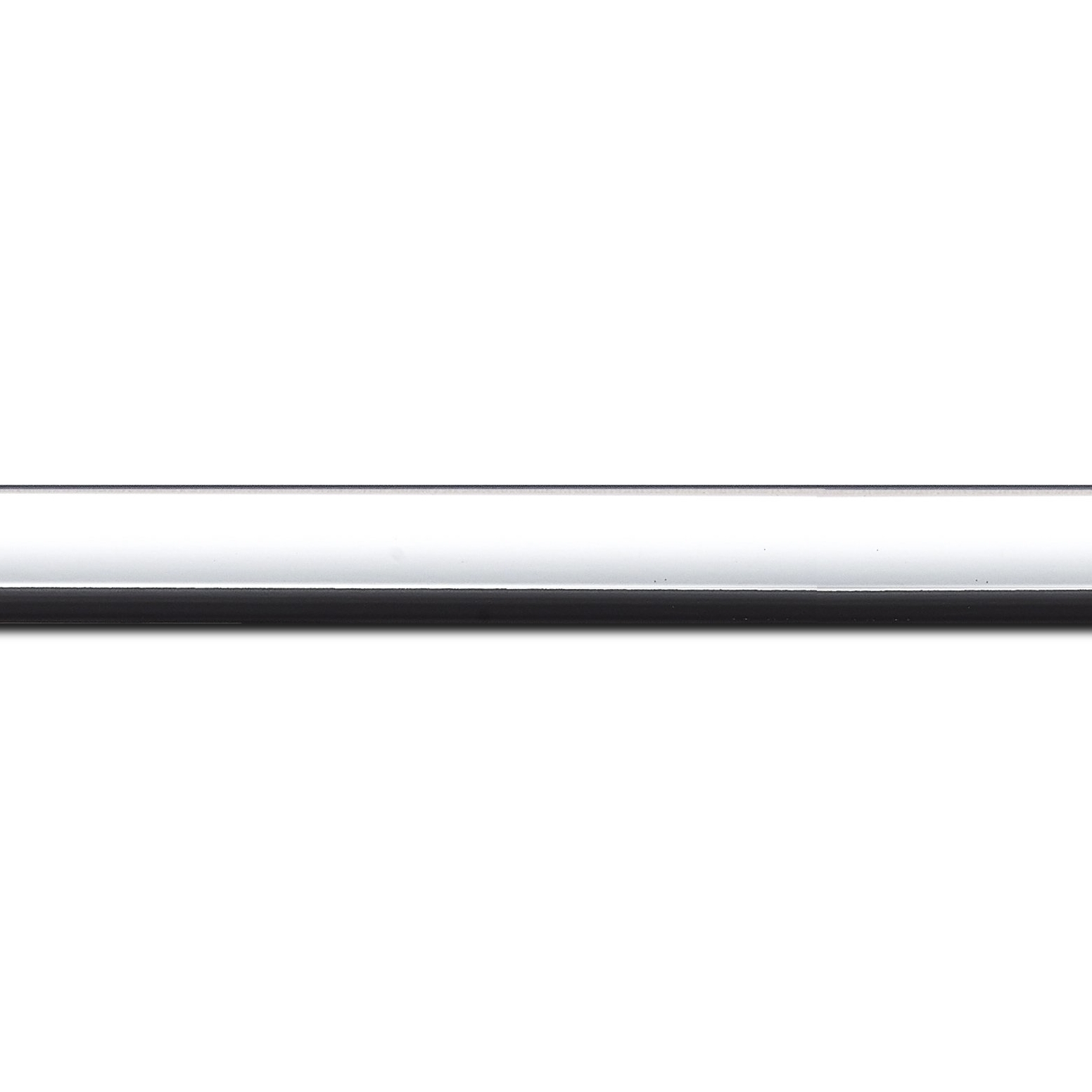 Baguette longueur 1.40m bois profil arrondi largeur 2.1cm  couleur blanc mat filet noir