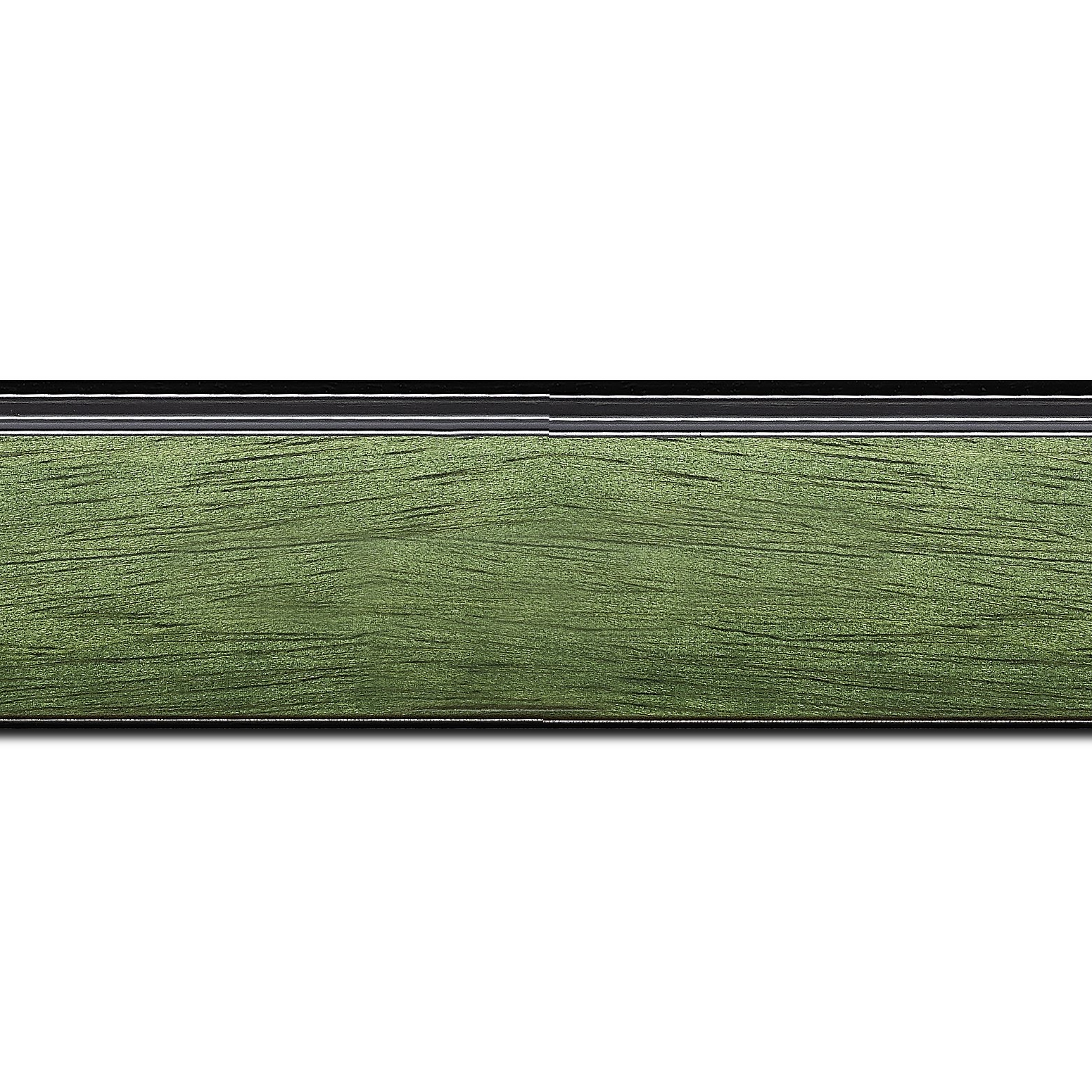 Baguette longueur 1.40m bois profil incliné en pente largeur 4.8cm couleur vert sapin satiné surligné par une gorge extérieure noire : originalité et élégance assurée