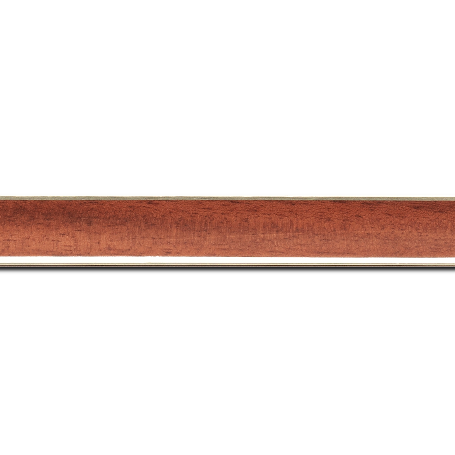 Baguette longueur 1.40m bois profil concave largeur 2.4cm couleur acajou  satiné  filet argent de chaque coté (pore du bois apparent)