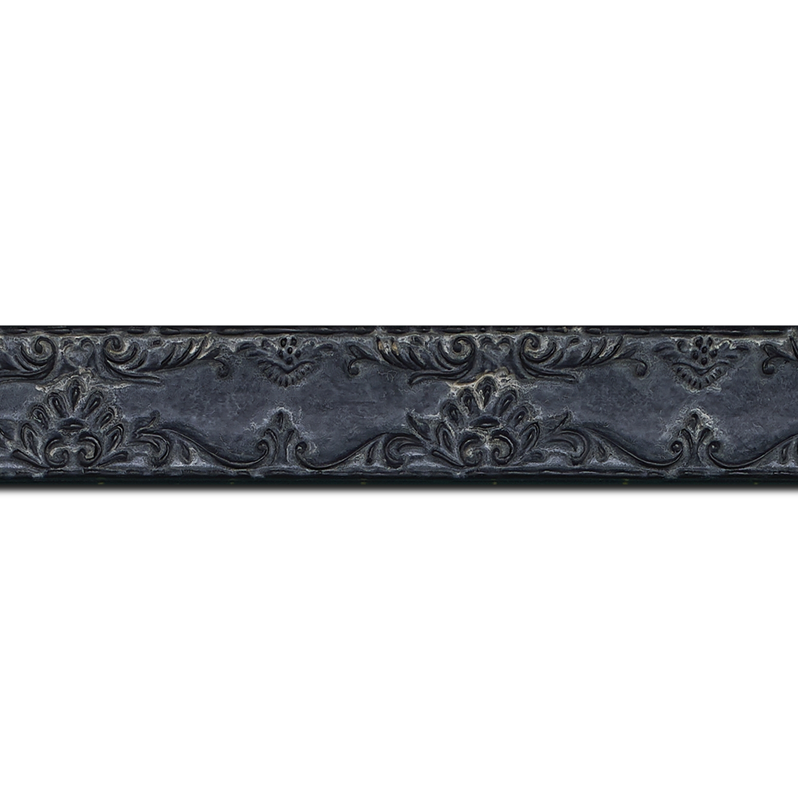 Pack par 12m, bois profil incurvé largeur 3cm couleur noir antique décor ancien (longueur baguette pouvant varier entre 2.40m et 3m selon arrivage des bois)