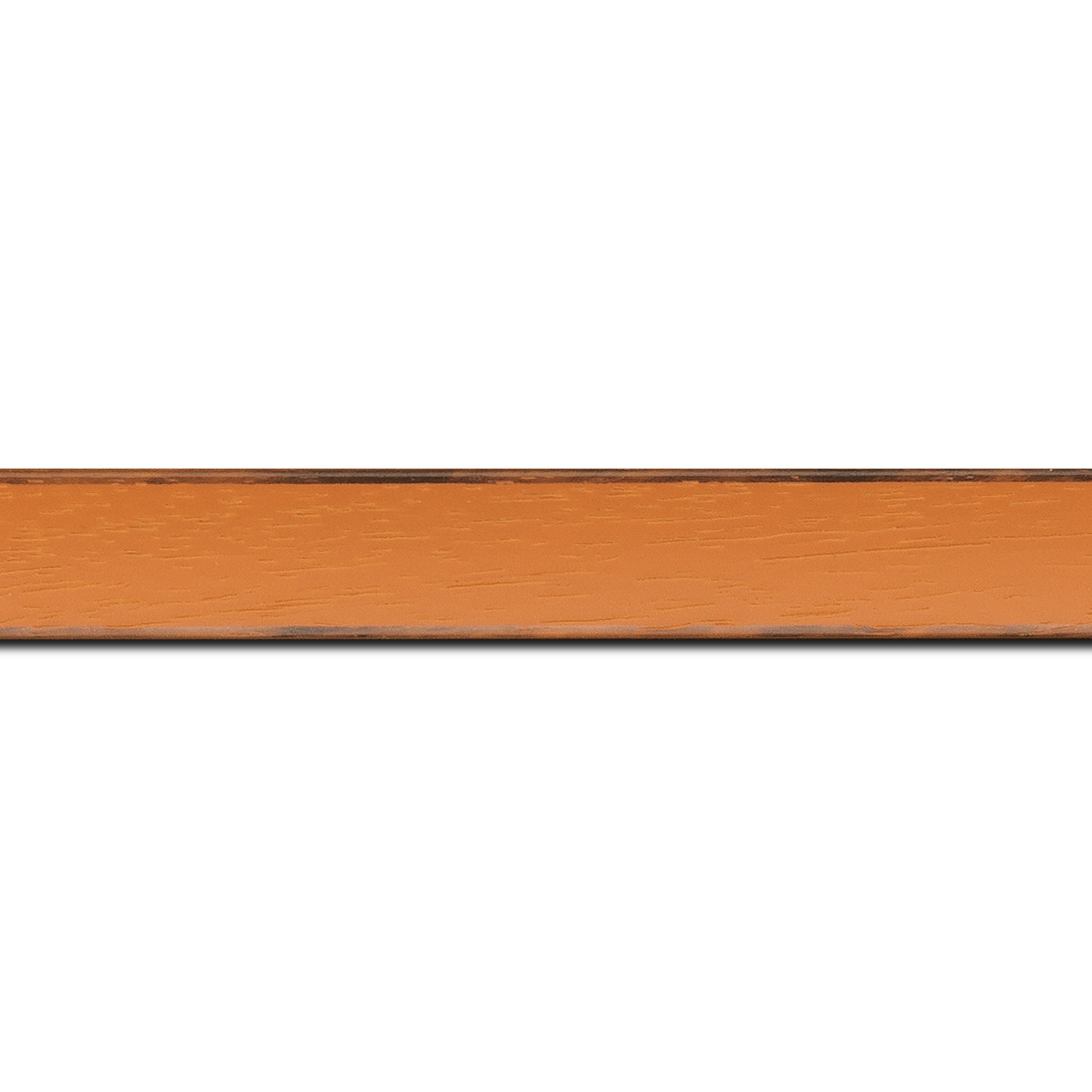 Pack par 12m, bois profil concave largeur 2.4cm couleur orange tonique  satiné  arêtes essuyés noircies de chaque coté  (longueur baguette pouvant varier entre 2.40m et 3m selon arrivage des bois)
