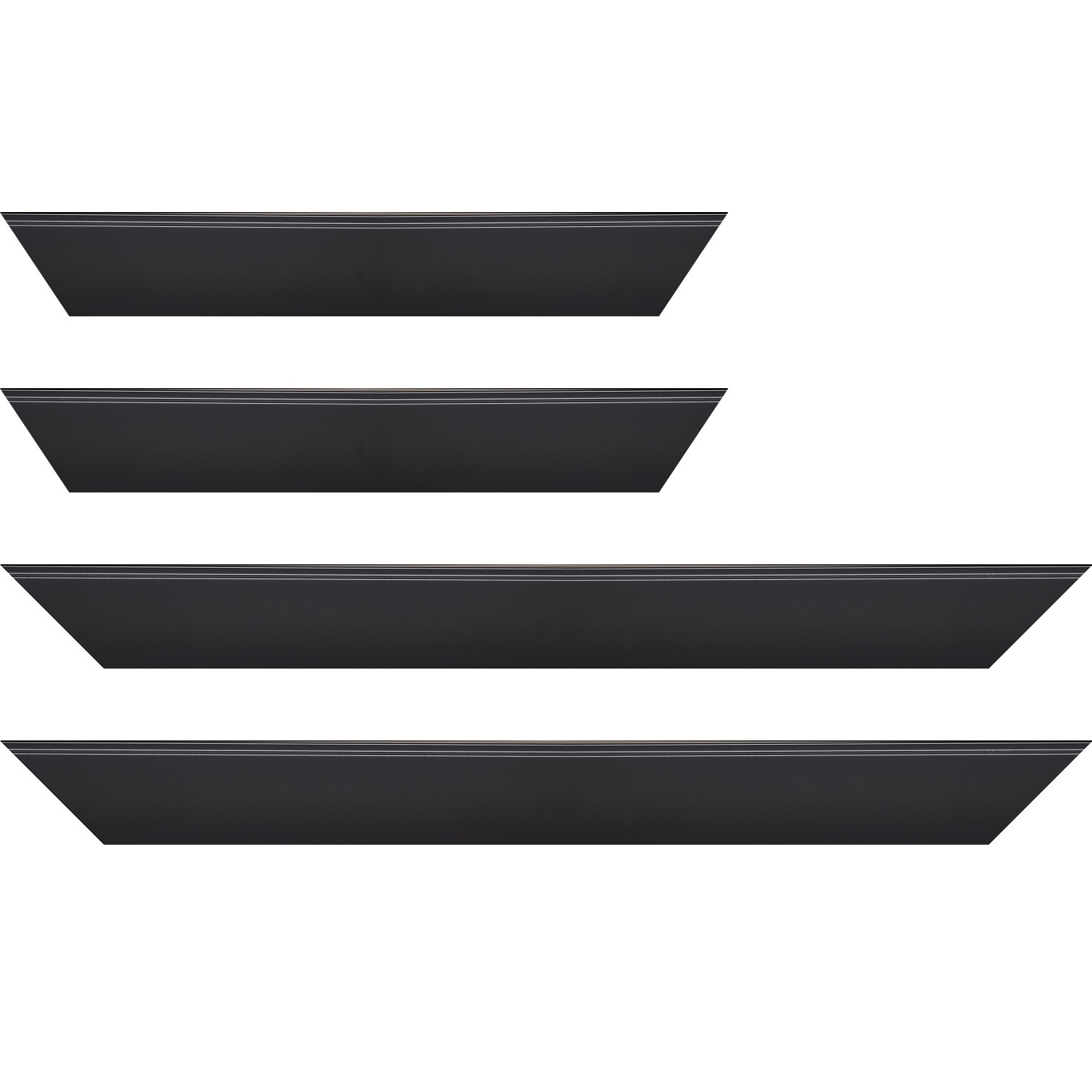 Baguette service précoupé Bois profil en pente méplat largeur 4.8cm couleur noir mat surligné par une gorge extérieure noire : originalité et élégance assurée